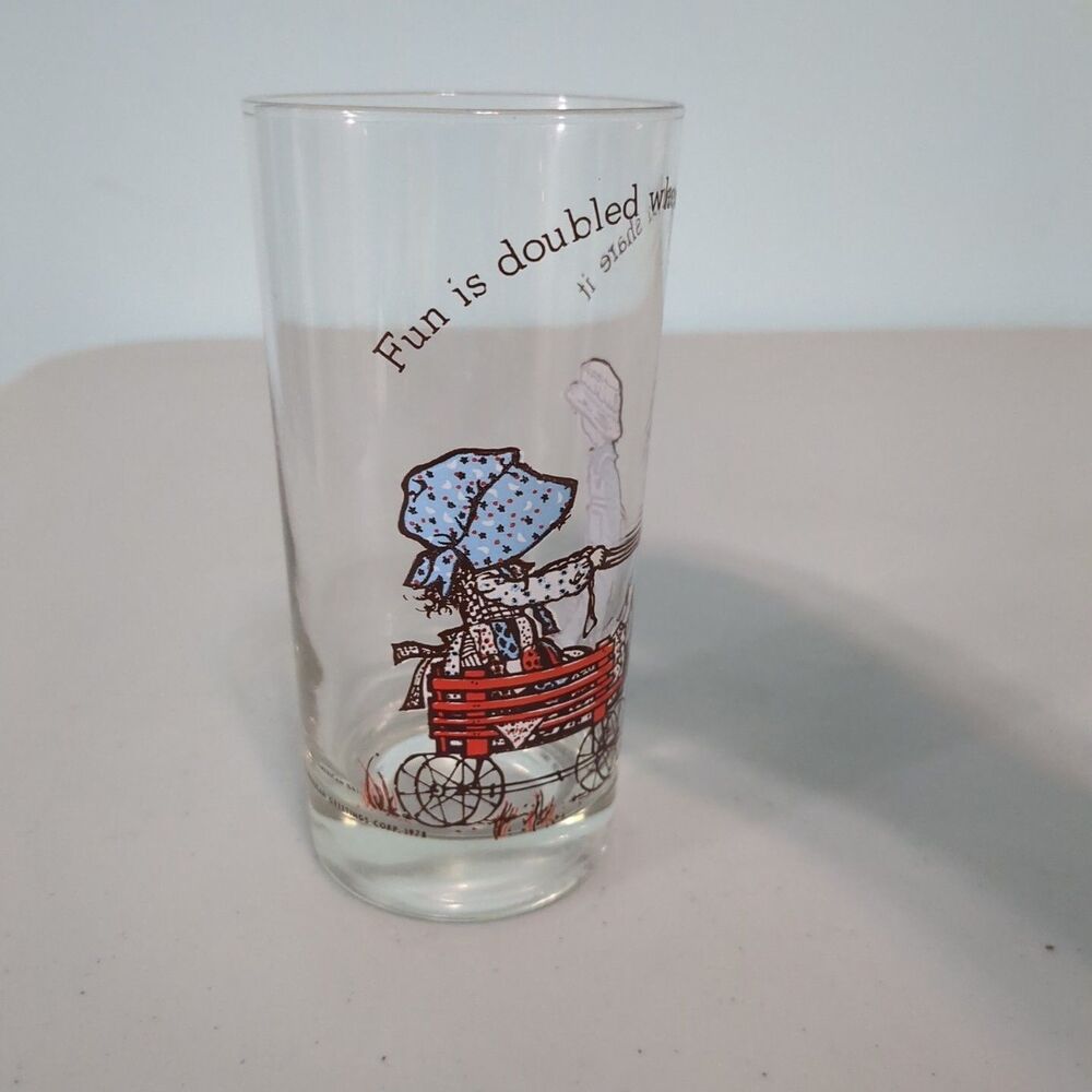 Vintage Glass Holly Hobbie "Fun Is Doubled When You Share It" from 1978
